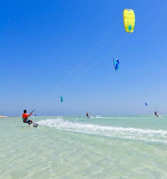 Red Sea Panorama Apartment ฮูร์กาดา ภายนอก รูปภาพ
